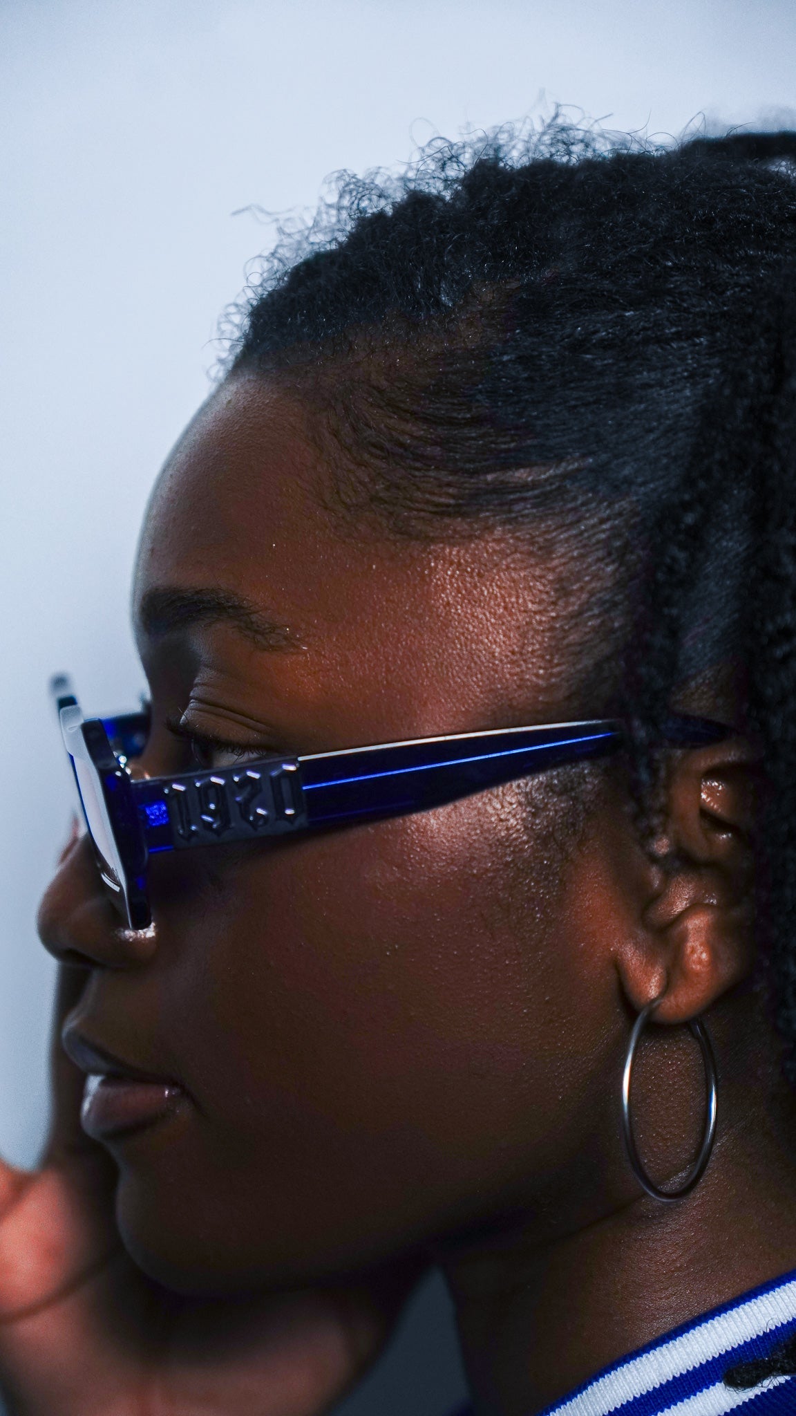 Translucent '1920' Blue Frame